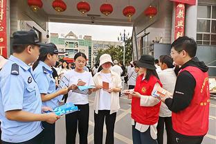 萨哈：桑乔是曼联最失败的引援之一，他觉得自己凌驾于教练之上