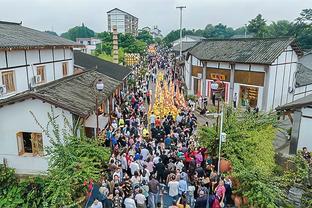 历尽变迁！马夏尔效力曼联期间经历6位主帅，从范加尔到滕哈赫